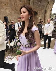 结婚当天的吃瓜事,揭秘当天的吃瓜趣事